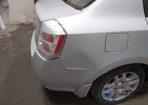 2010 Nissan Sentra 2.0S from USA, damaged, VIN 3N1AB6AP9AL654239